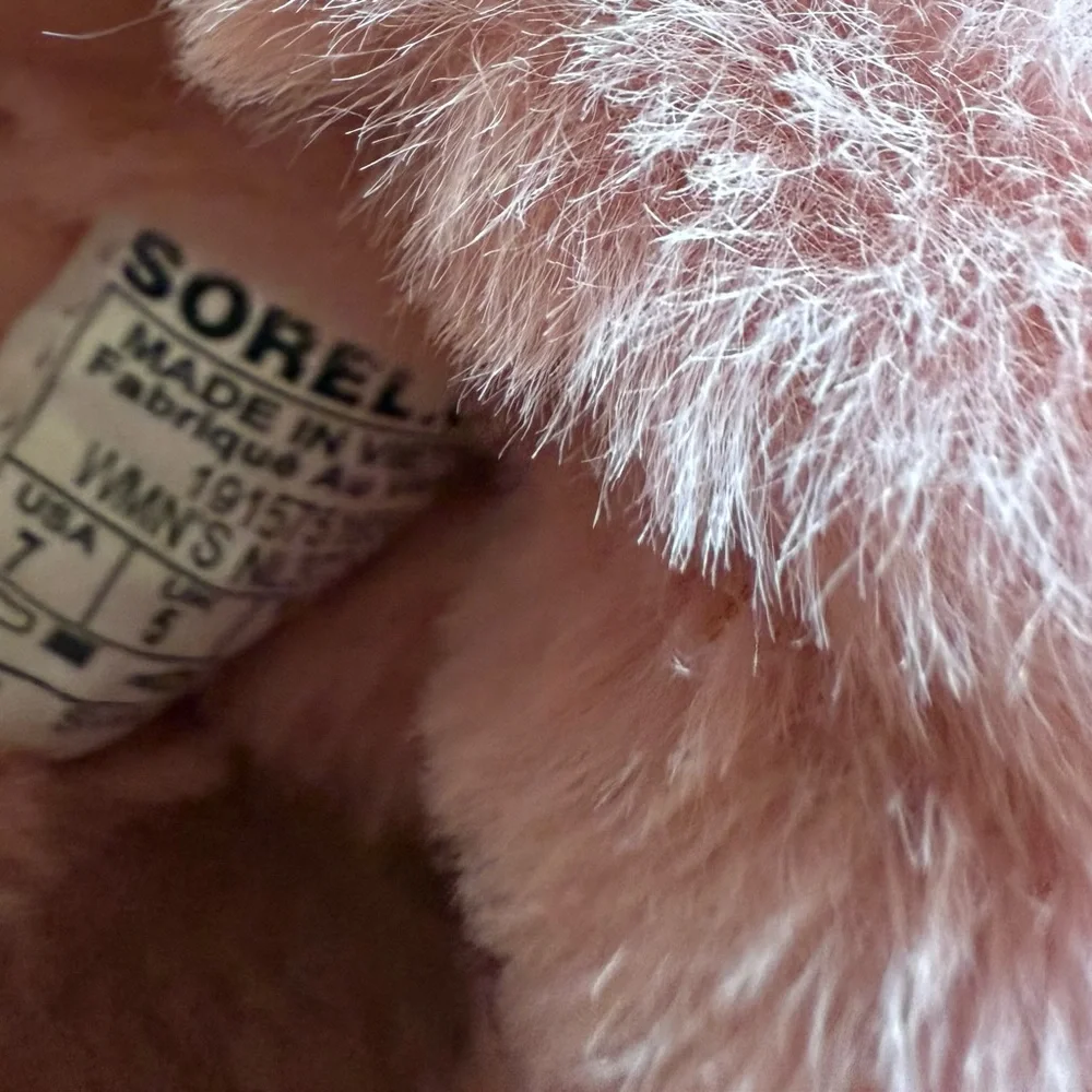 Sorel Pink Fuzzy Slippers - Picture 5 of 5